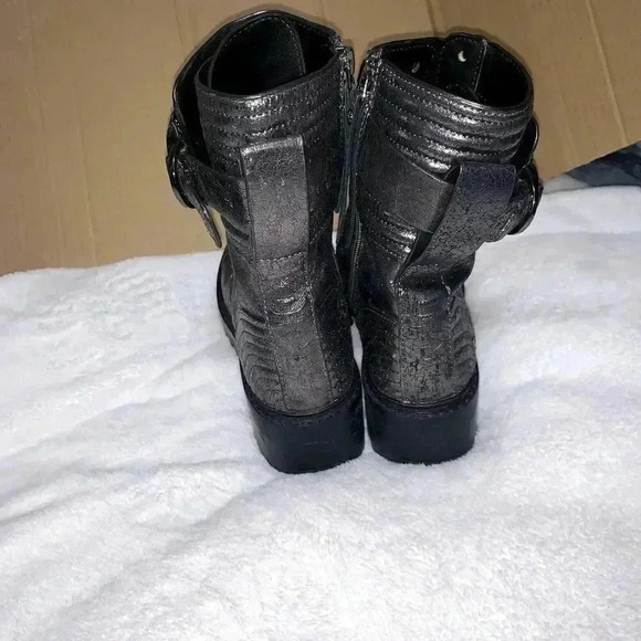 DKNY Women's Basia Lugged Sole Buckle Combat & Lace-up Boots Metallic Graphite. - Picture 7 of 8